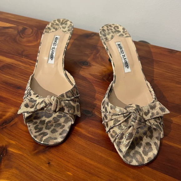 Vintage Manolo Blahnik Leopard Print Heels